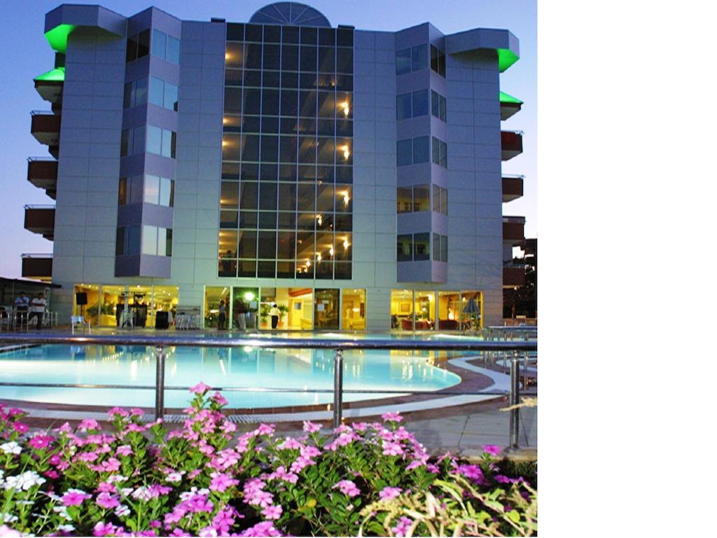 Ares Hotel ماهموتلار المظهر الخارجي الصورة
